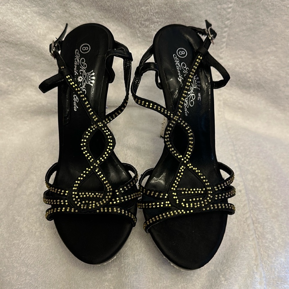 Marilyn Moda Black 5” Stilettos. Size 8